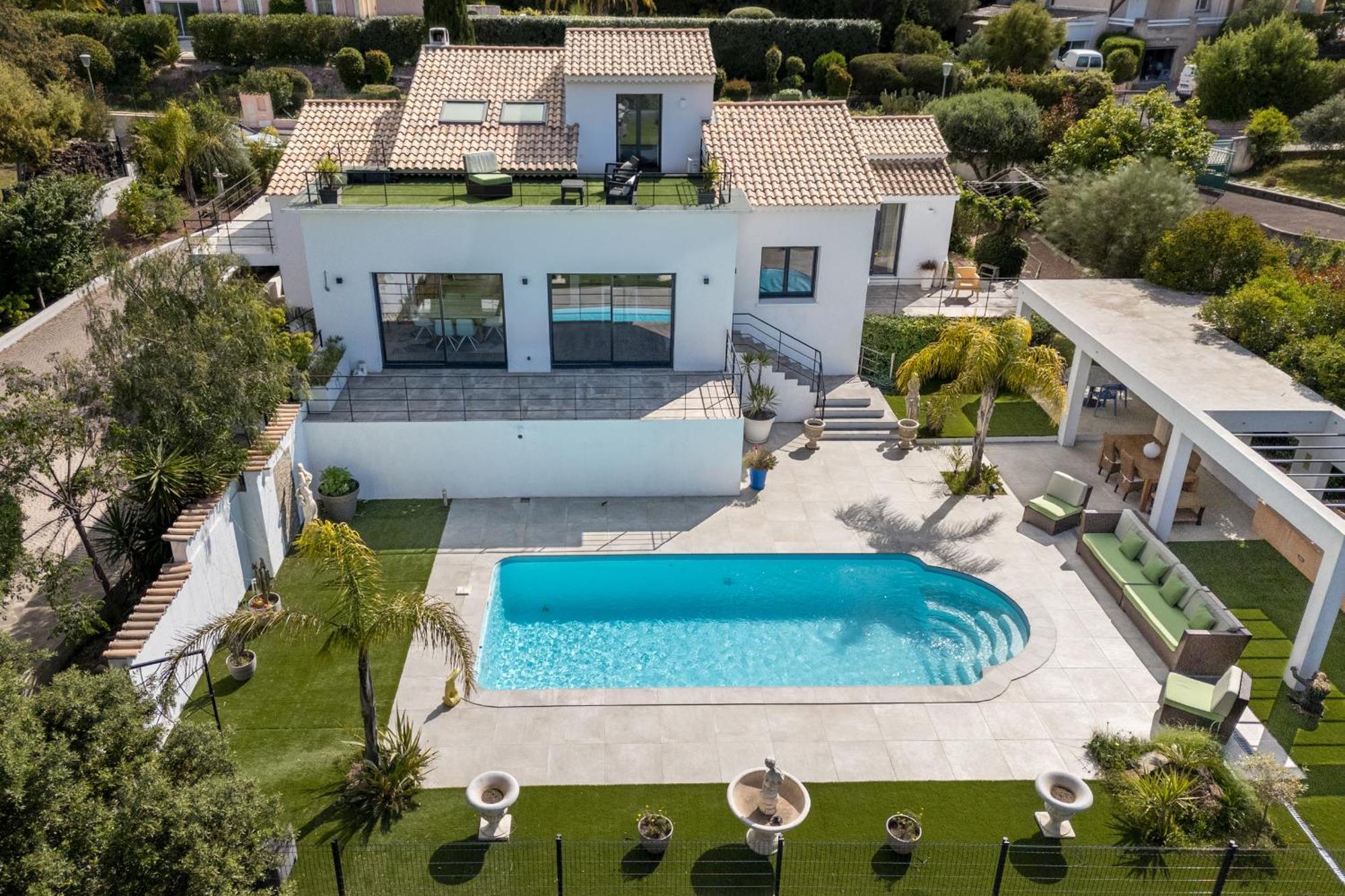 A Louer, 6 Pieces - Saint-raphael 83700 Saint-Raphael (Var)